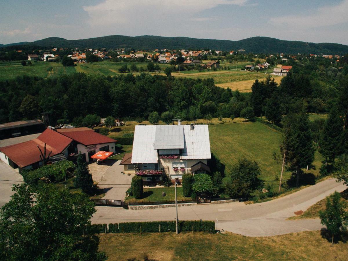 Apartman Belin Ogulin Buitenkant foto